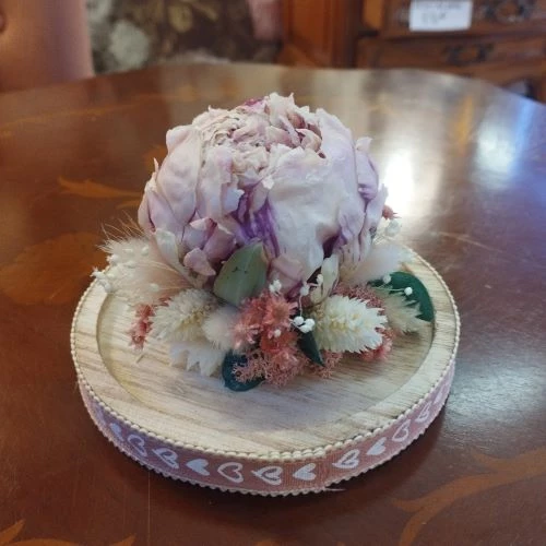 Cloche pivoine et fleurs séchées